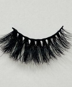 Aracely lashes 3D mink lash will give that curly look and provide that glam